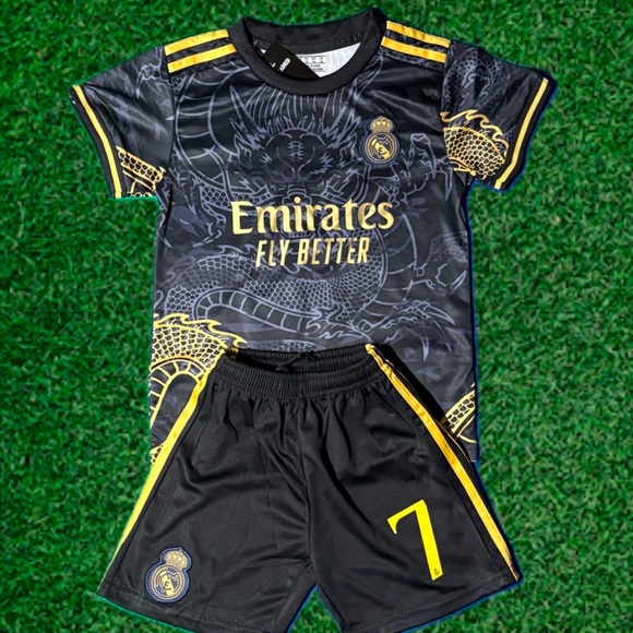 Kids Ronaldo Soccer Jersey and Tea! Rare Black Dragon Edition 2 Piece Set - Picture 3 of 3